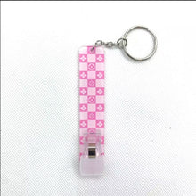 Load image into Gallery viewer, Credit Card Grabber Keychain For Long Nails
